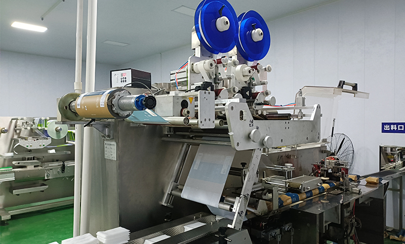 12道全自动湿巾生产设备