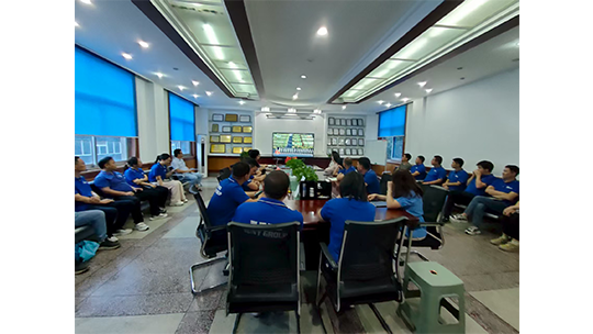 郑州海德晟机械全员观阅兵 凝心聚力促发展 郑州海德晟机械全员观阅兵 凝心聚力促发展